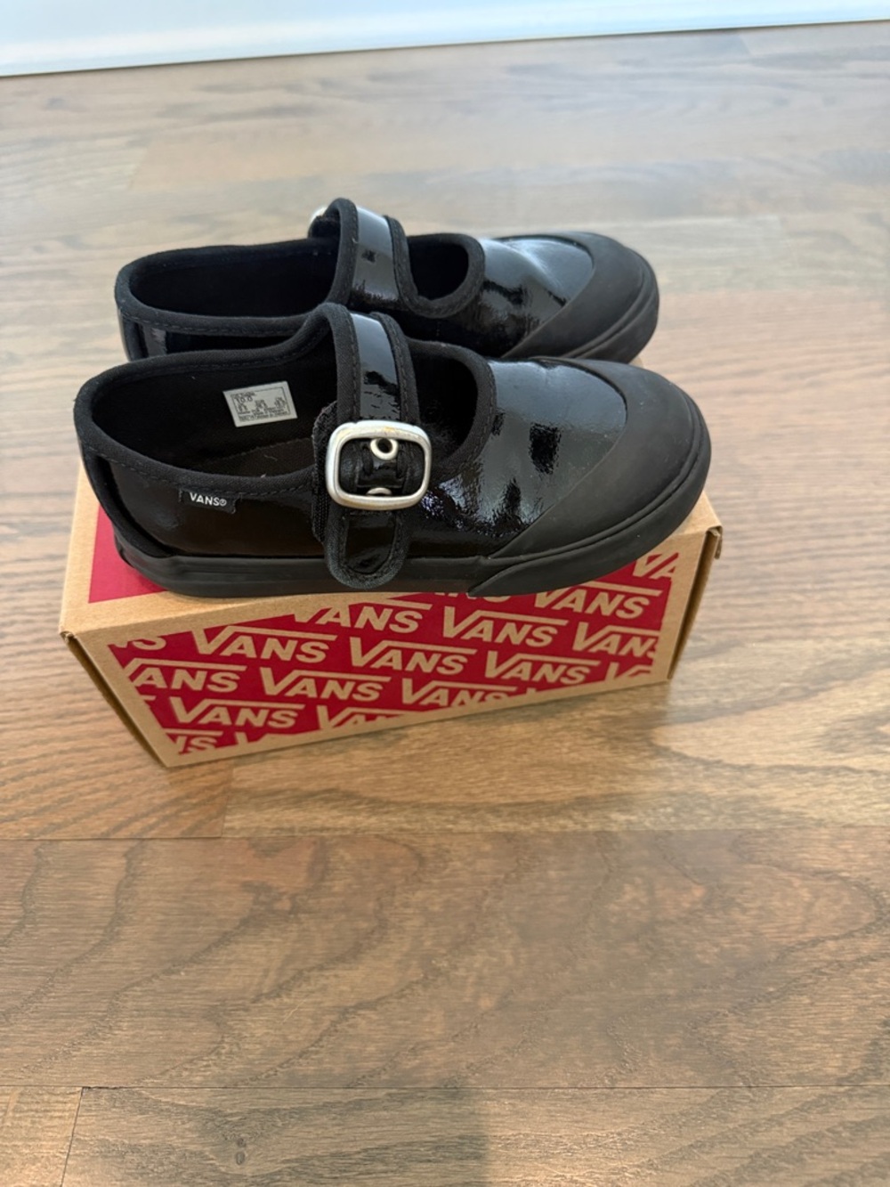 Girls Vans Maryjane toddler Shoe w/box - Picture 2 of 6